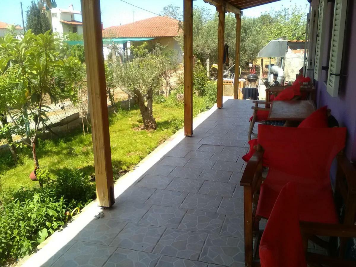 Villa Julia Nea Plagia Exterior photo